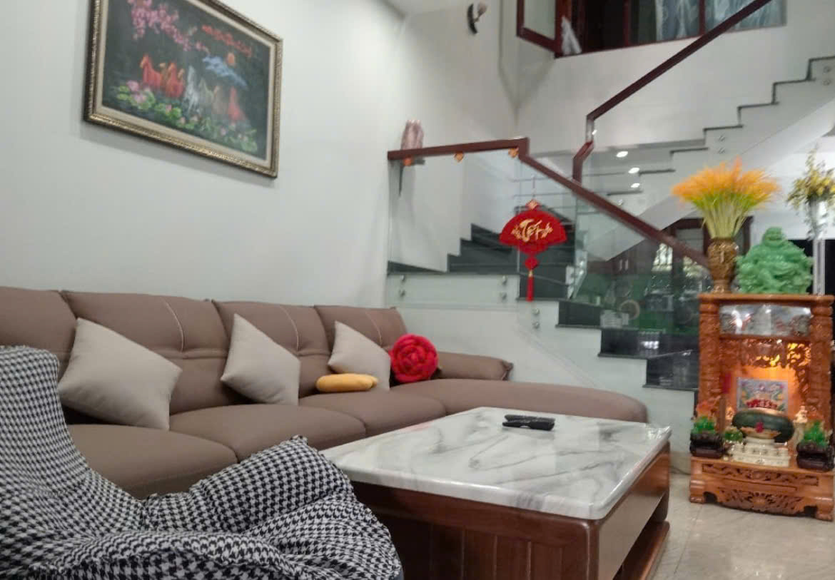 BÁN NHÀ 2 TẦNG - MẶT TIỀN AN HOÀ 10 - KHUÊ TRUNG - SÁT CHỢ CẨM LỆ - 100M2 NGANG 6M . 