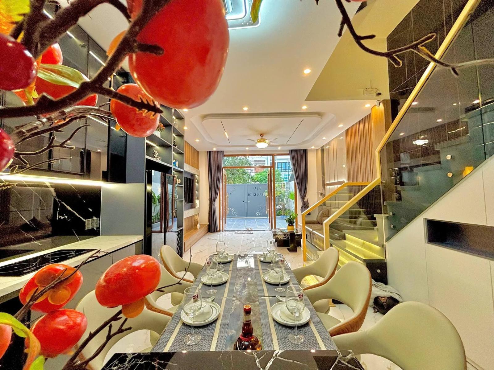 Nhà mới xây full nội thất- Hòa Xuân ( nhĩnh 7 tỷ )