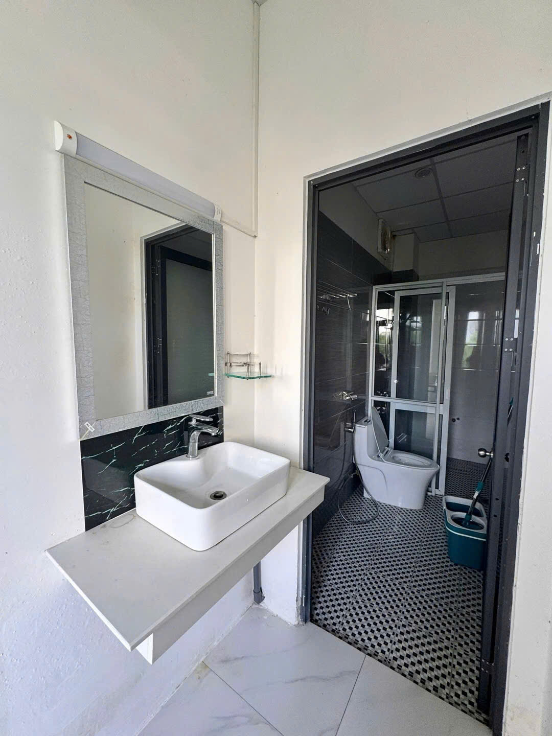 💥 GIÁ SẬP HẦM 1 TỶ – BÁN GẤP CĂN HỘ 4 TẦNG MẶT TIỀN MỸ ĐA ĐÔNG - SÁT BIỂN MỸ KHÊ