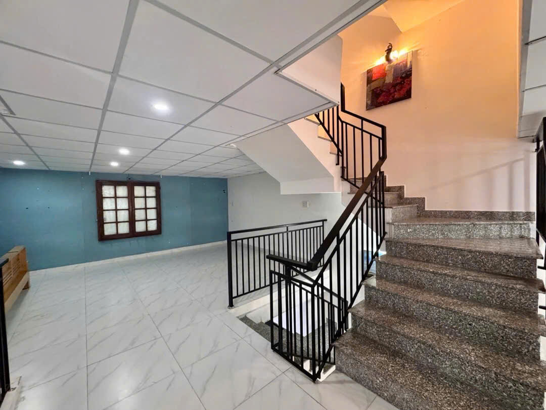 💥 GIÁ SẬP HẦM 1 TỶ – BÁN GẤP CĂN HỘ 4 TẦNG MẶT TIỀN MỸ ĐA ĐÔNG - SÁT BIỂN MỸ KHÊ