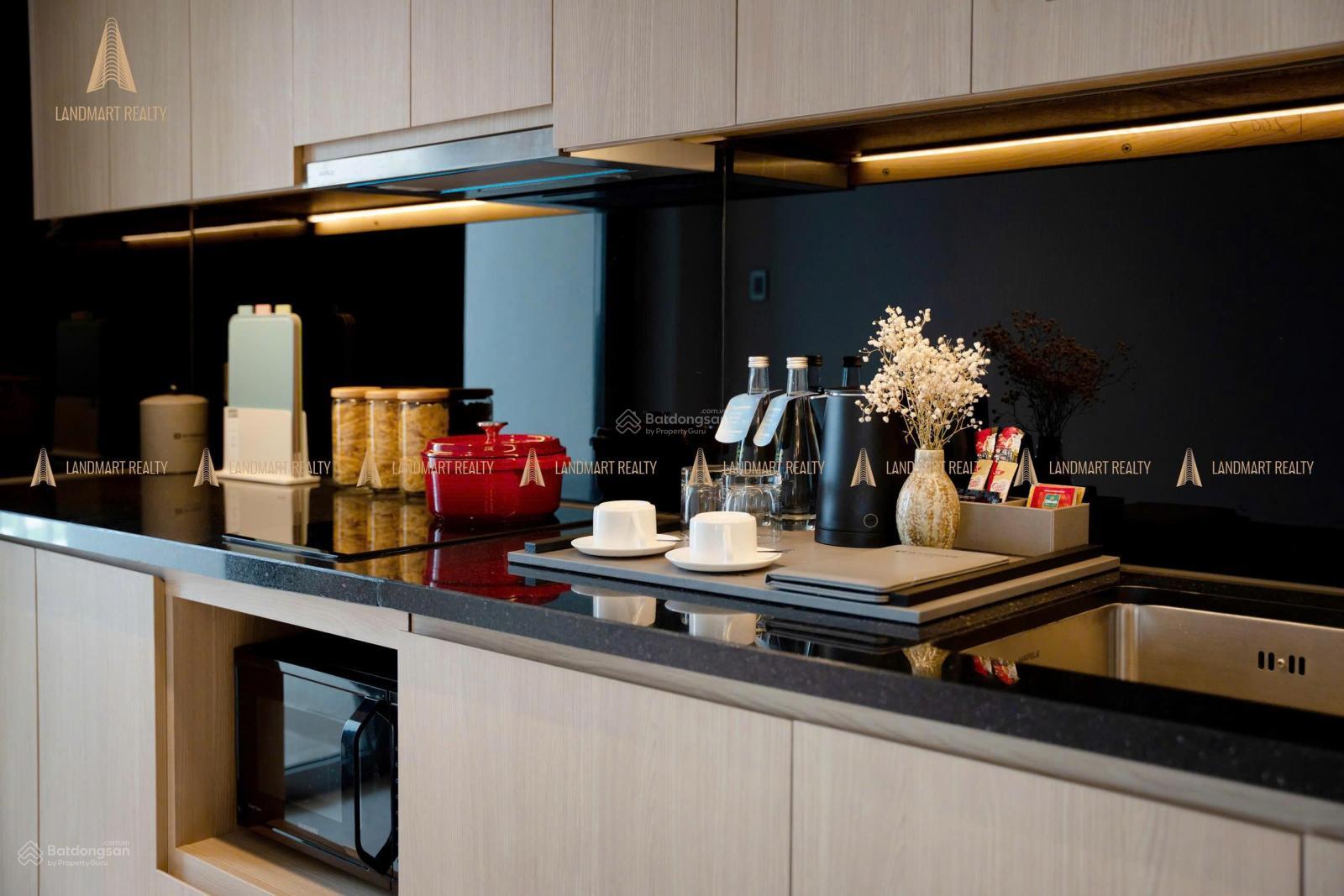 Còn 1 căn view biển Mỹ Khê The Soleil Đà Nẵng, dòng tiền 720tr/năm, bán nhanh giá nhỉnh 3.x tỷ.