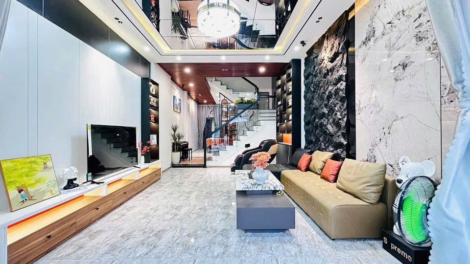 SIÊU PHẨM MẶT TIỀN GẦN BIỂN – NGUYỄN HUY TỰ, HÒA MINH