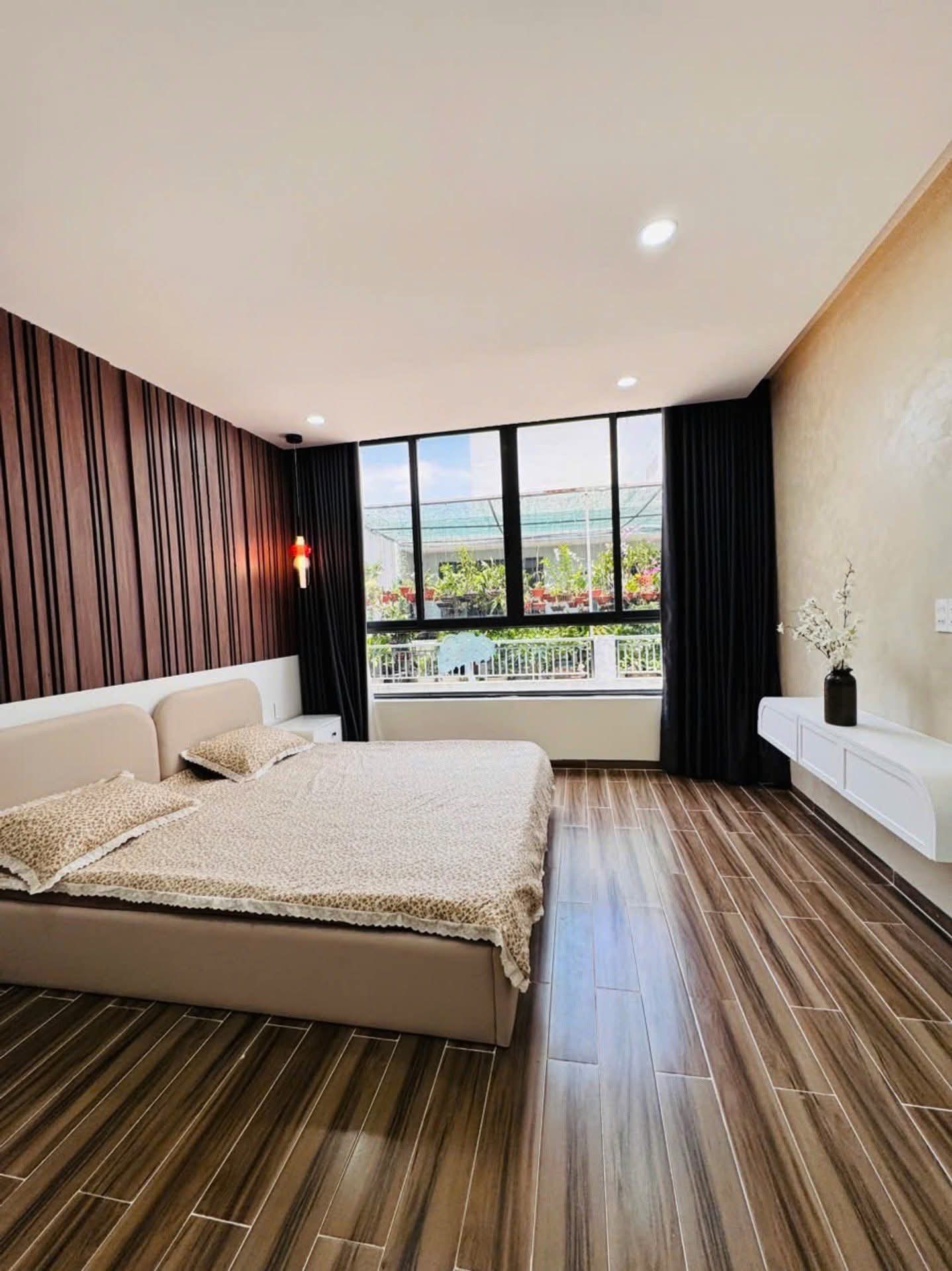 Bán nhà mặt phố tại Đường Cách Mạng Tháng Tám, Phường Hòa Thuận Tây, Hải Châu, Đà Nẵng giá 9 Tỷ