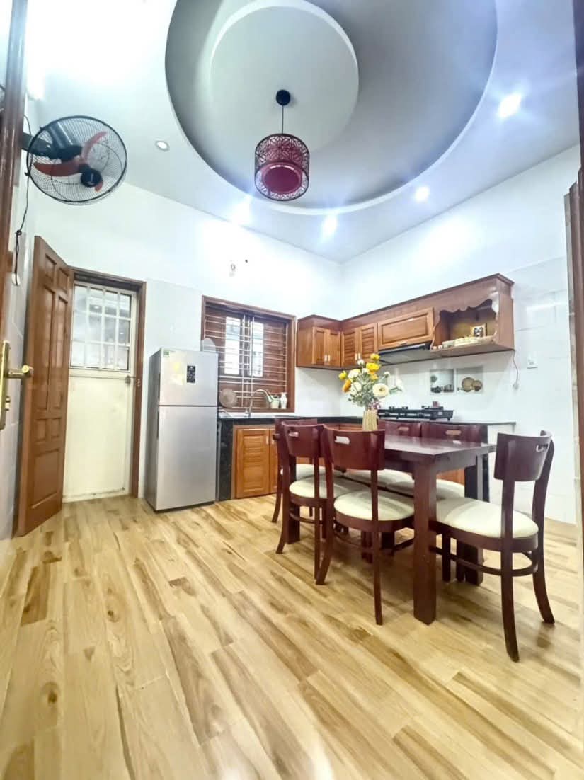 Bán nhà mặt phố tại Đường Cách Mạng Tháng Tám, Phường Hòa Thuận Tây, Hải Châu, Đà Nẵng giá 9 Tỷ