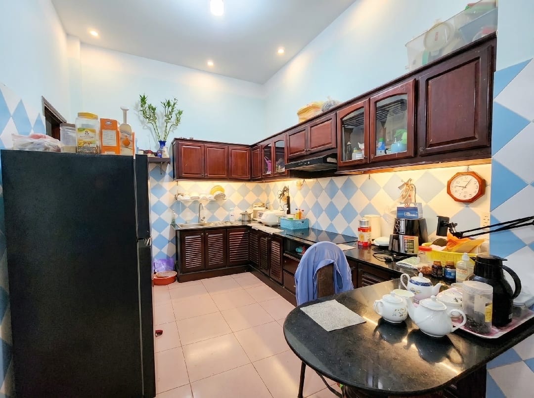 HẠ SỐC 1 TỶ - CHỈ 9,X TỶ MT SƠN TRÀ - NHÀ 3 TẦNG ĐƯỜNG 10,5M