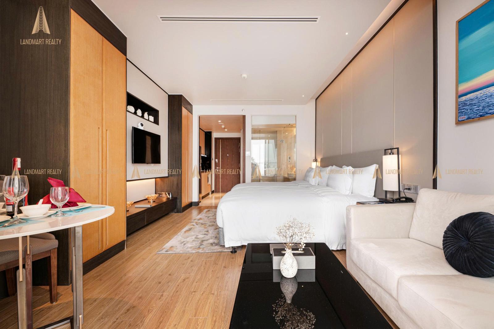 Căn Studio hiếm có vừa view biển Mỹ Khê, vừa ngắm trọn thành phố Đà Nẵng lung linh về đêm