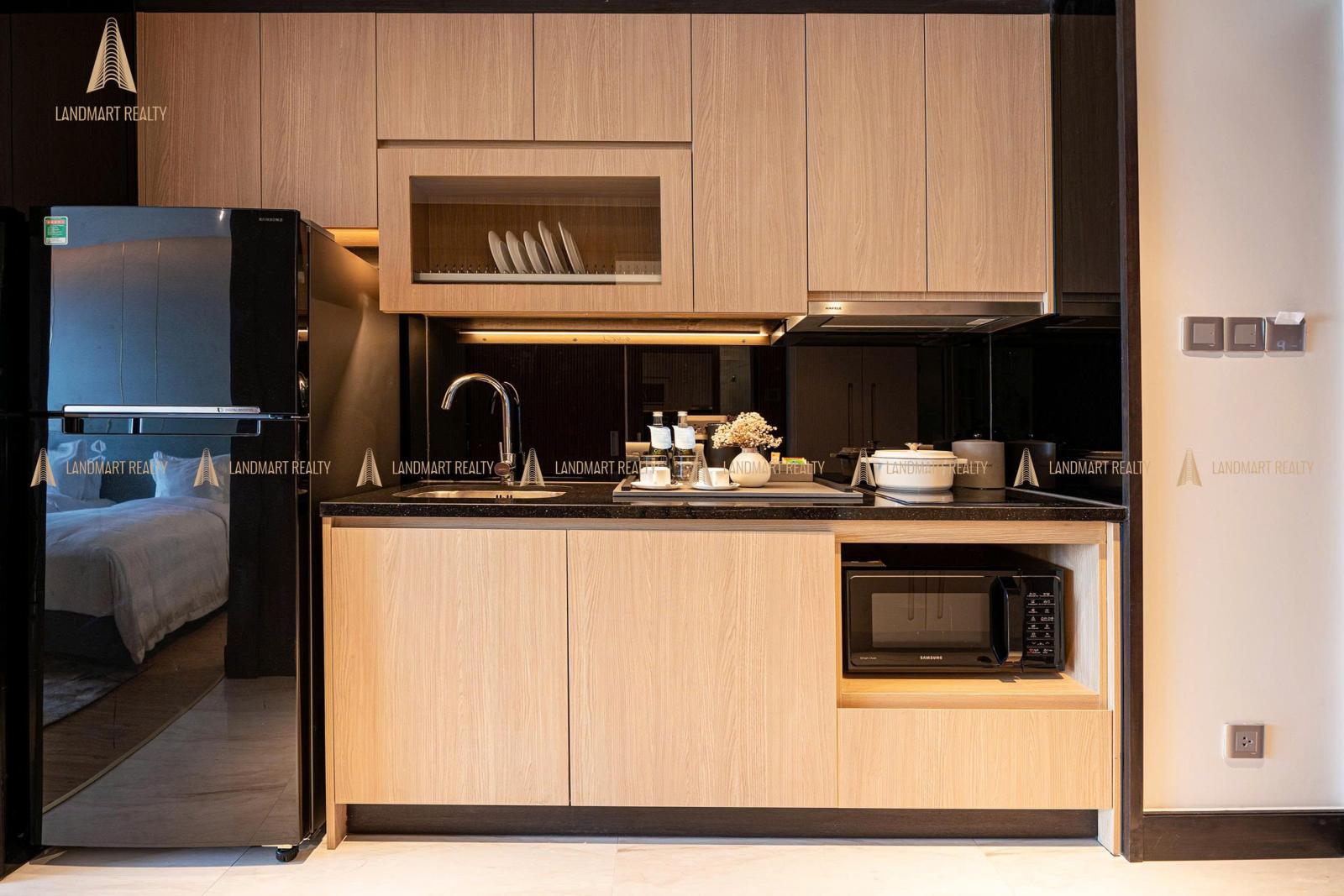 Căn Studio hiếm có vừa view biển Mỹ Khê, vừa ngắm trọn thành phố Đà Nẵng lung linh về đêm