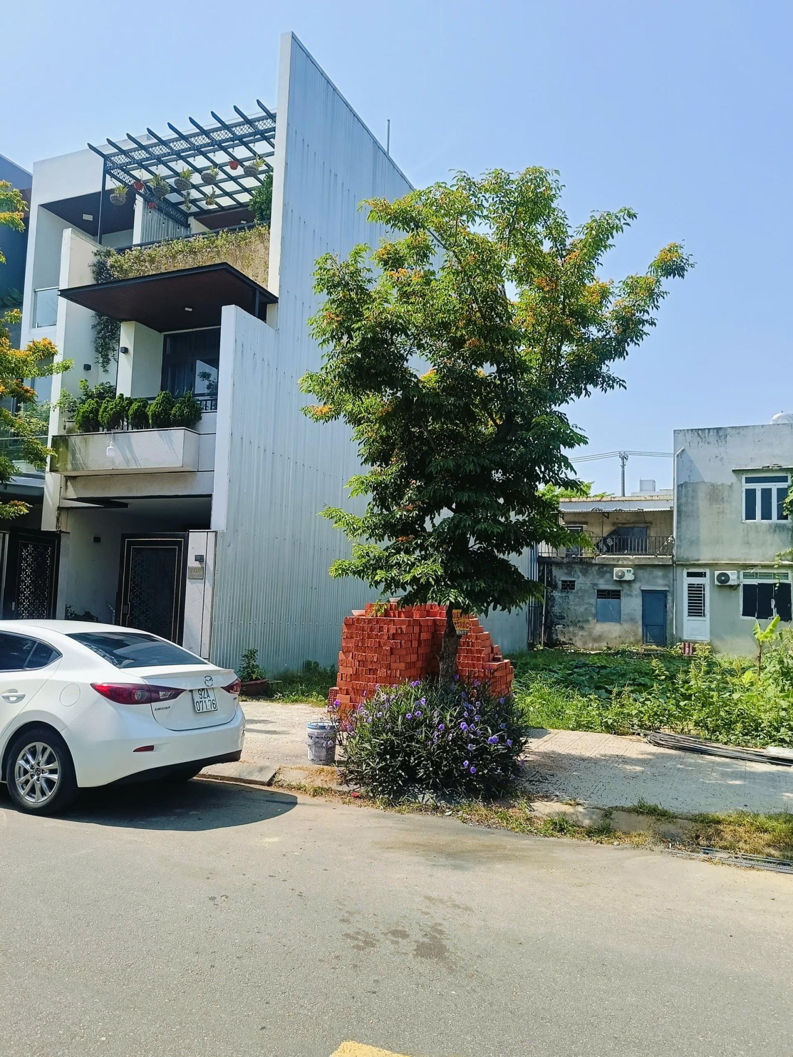 Bán đất MT đường TRẦN KIM XUYẾN , Hòa Xuân, Cẩm Lệ - Giá 5ty6 tỷ TL - LH: 0942992361