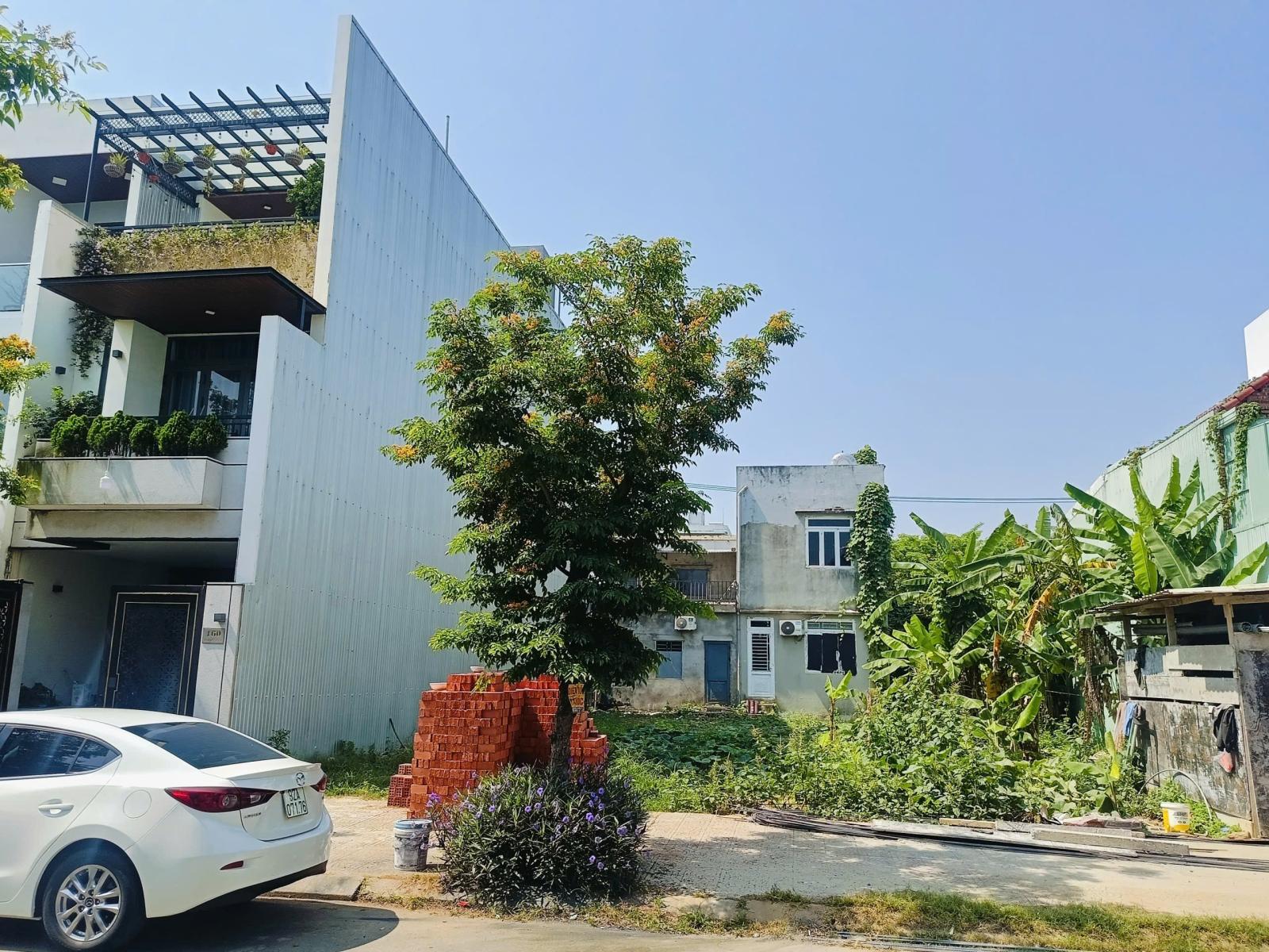 Bán đất MT đường TRẦN KIM XUYẾN , Hòa Xuân, Cẩm Lệ - Giá 5ty6 tỷ TL - LH: 0942992361