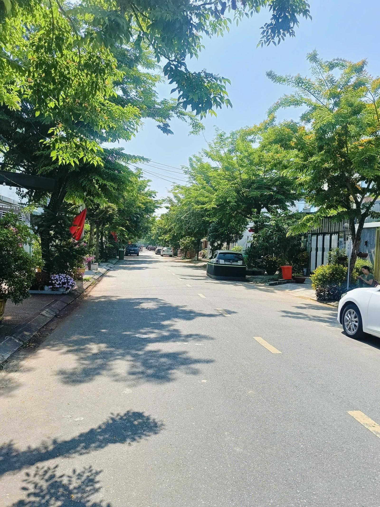 Bán đất MT đường TRẦN KIM XUYẾN , Hòa Xuân, Cẩm Lệ - Giá 5ty6 tỷ TL - LH: 0942992361