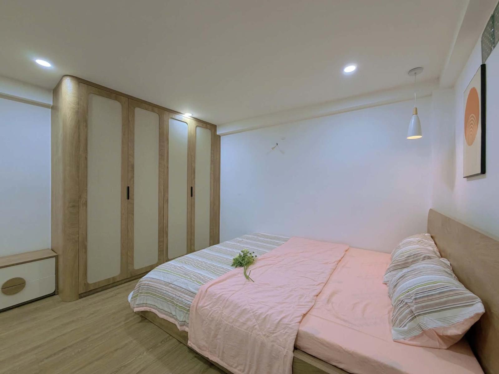 Mình cần bán căn nhà 3.5 tầng kiệt đường Phạm Nhữ Tăng, gần bờ hồ Hà Huy Tập